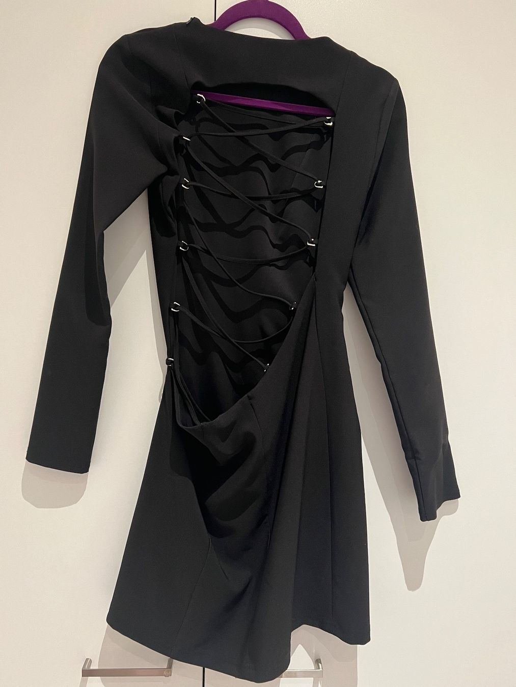 Zara Vestiti: Cut-Out Kleid – Nuovo (secondo la descrizione) da Dübendorf venduto da fadrinli 2