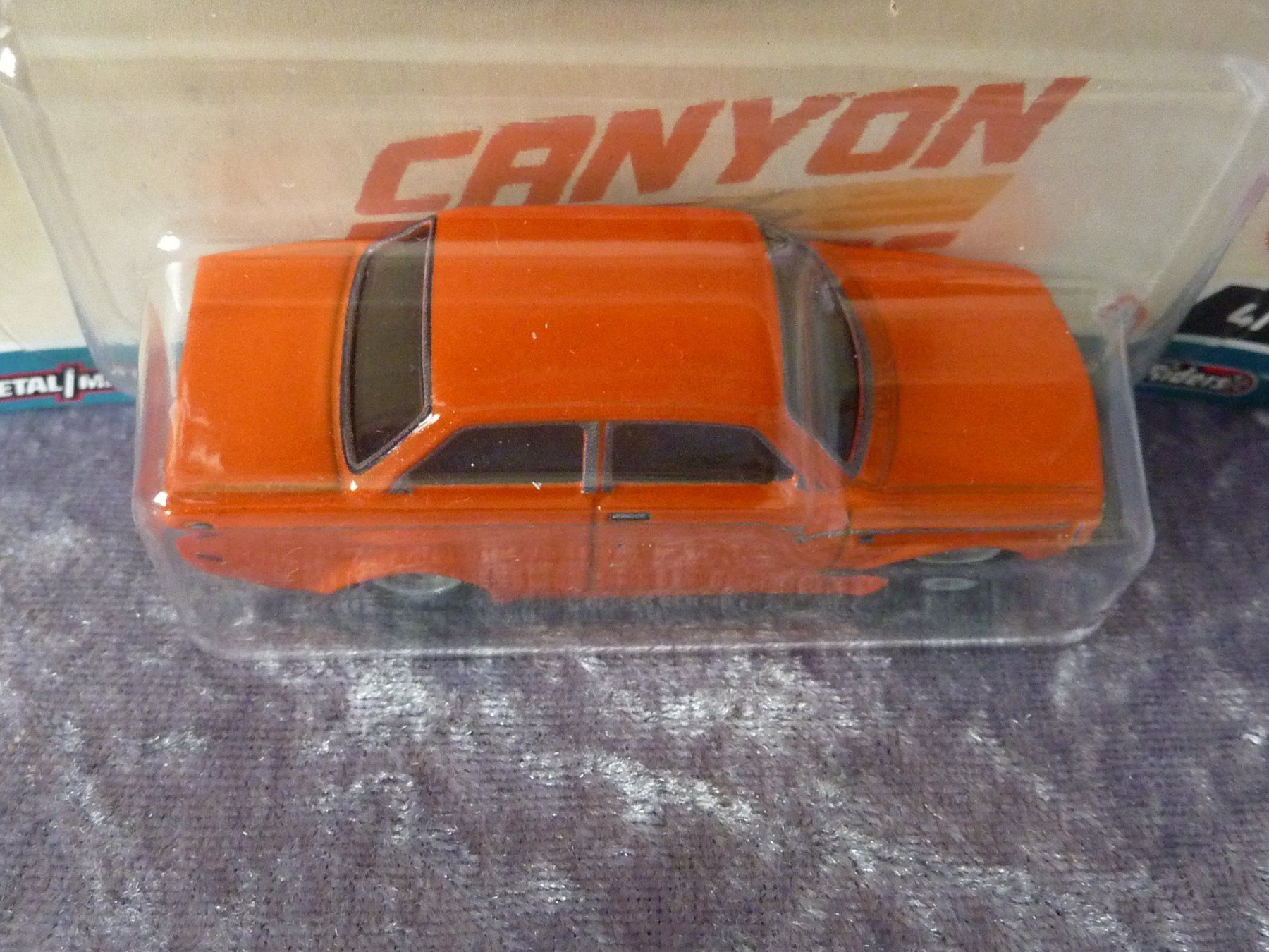 Hot Wheels Modellini d'auto: Volvo 142 GL 1073  1:64 – Nuovo e nell'imballaggio originale da Dürrenäsch venduto da Cobra1ch 2