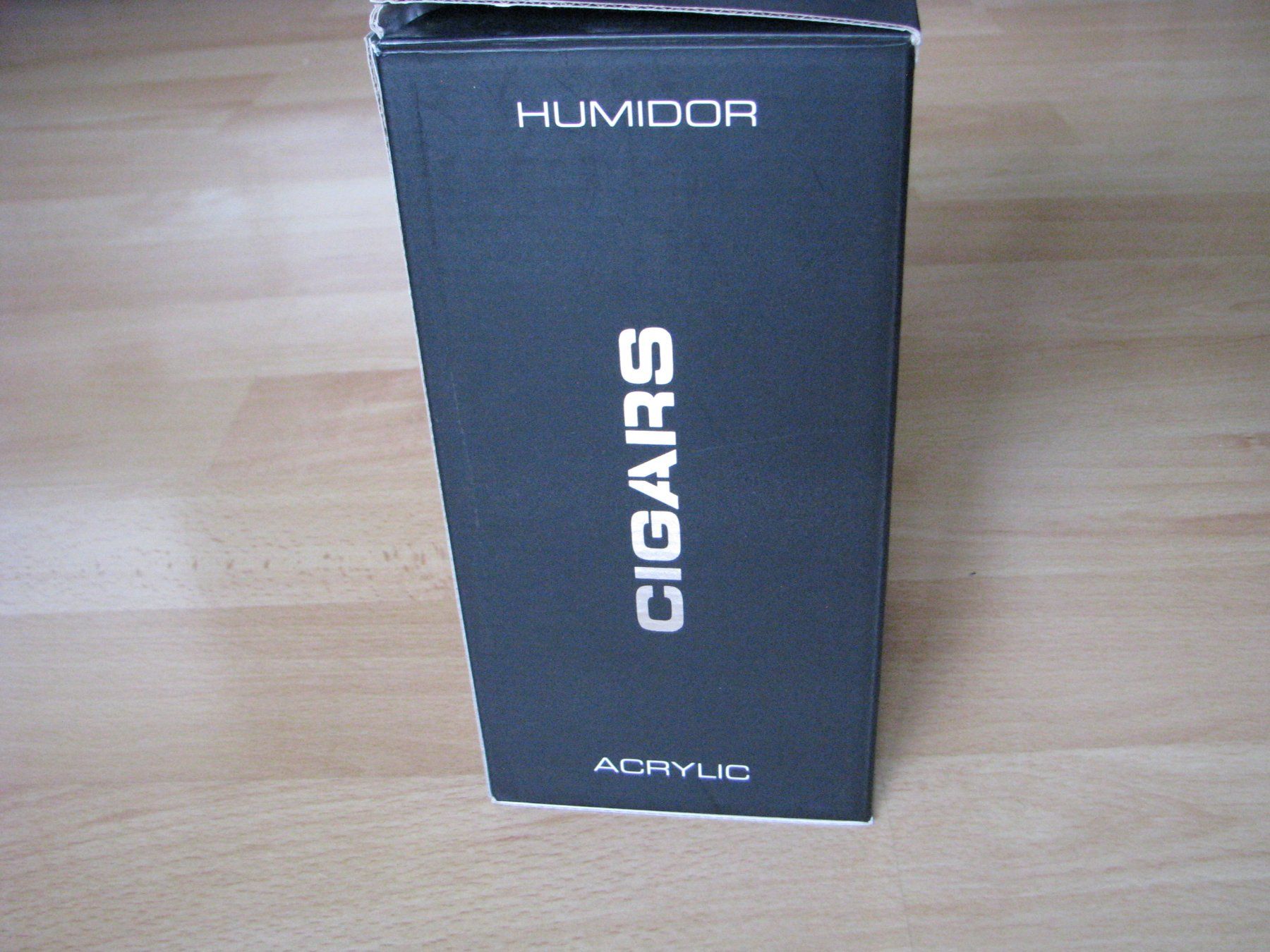 Humidor per sigari: Zigarrenbehälter - Humidor - Reisehumidor NEU! – Nuovo e nell'imballaggio originale da Niederbipp venduto da Viti73
