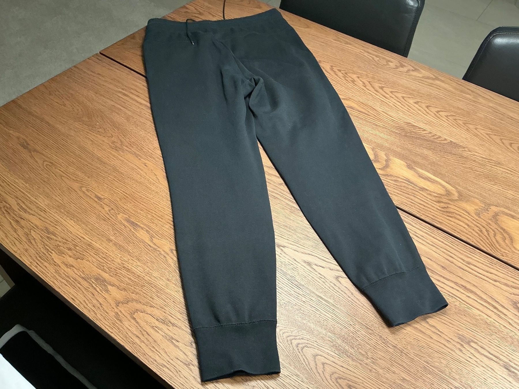 Nike Pantaloni: Nike Trainerhose Gr.S – Usato da Würenlos venduto da Tina48 2
