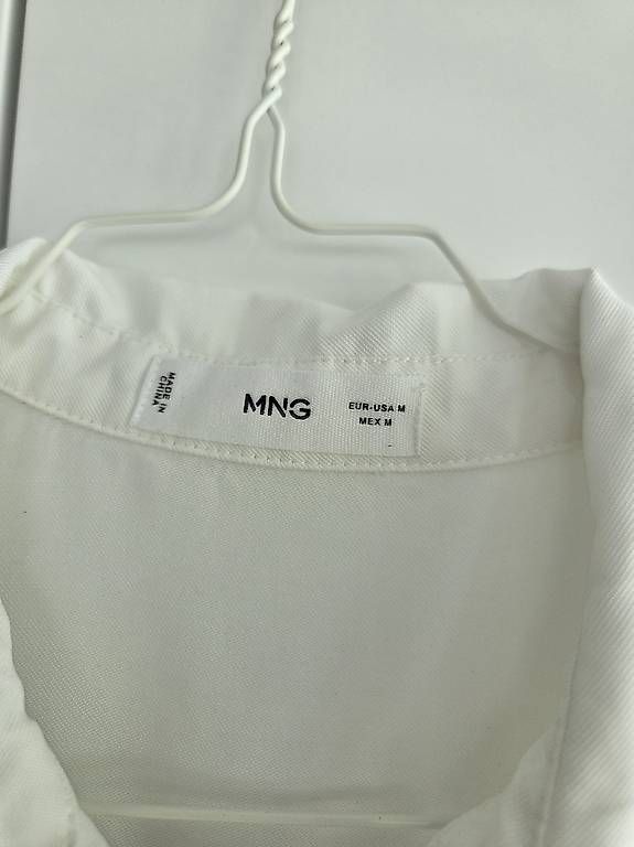 Mango Jumpsuits: Weisser Jumpsuit von Mango short – Gebraucht aus Rüfenacht BE von Biancaro 3