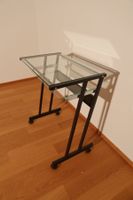 Computertisch Glas mit Tastaturauszug & Rollen - wie neu