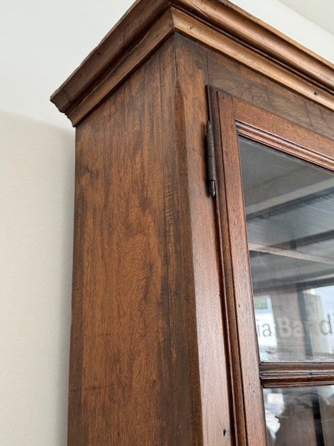 Credenze: CREDENZA TICINESE IN NOCE PERFETTA ANNI 1950 – Usato da Davesco-Soragno venduto da kappas 7