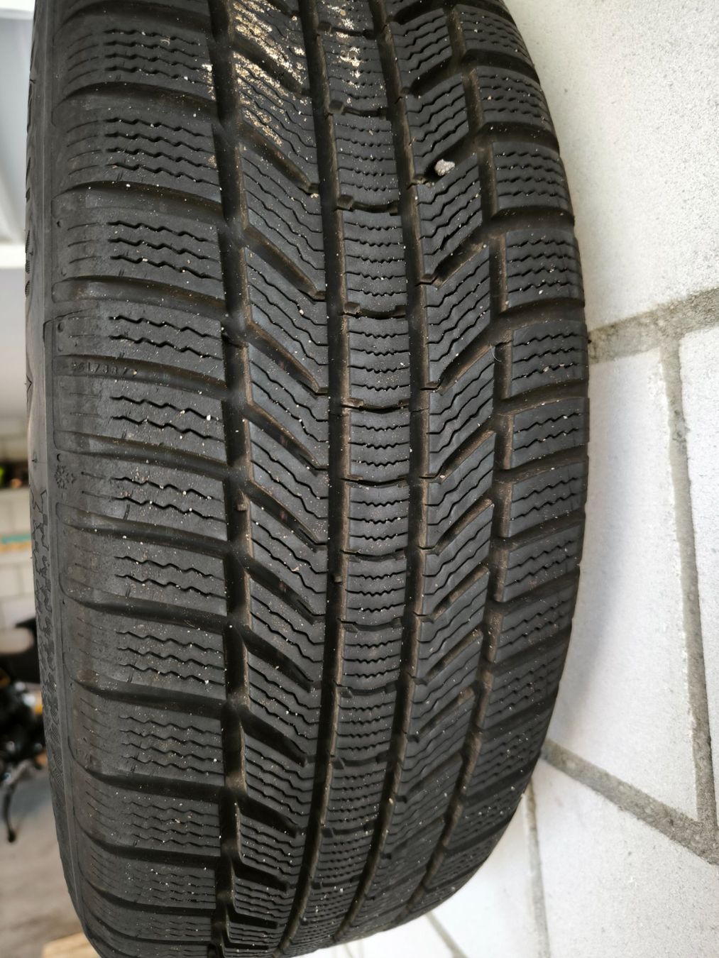 Pneus & Kompletträder: Komplettrad Mercedes B200 oder ähnlich – Gebraucht aus Rothenburg von Beatn 1