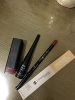 Mixed Makeup Bundle: Lipstick, Eyeliner & Concealer!