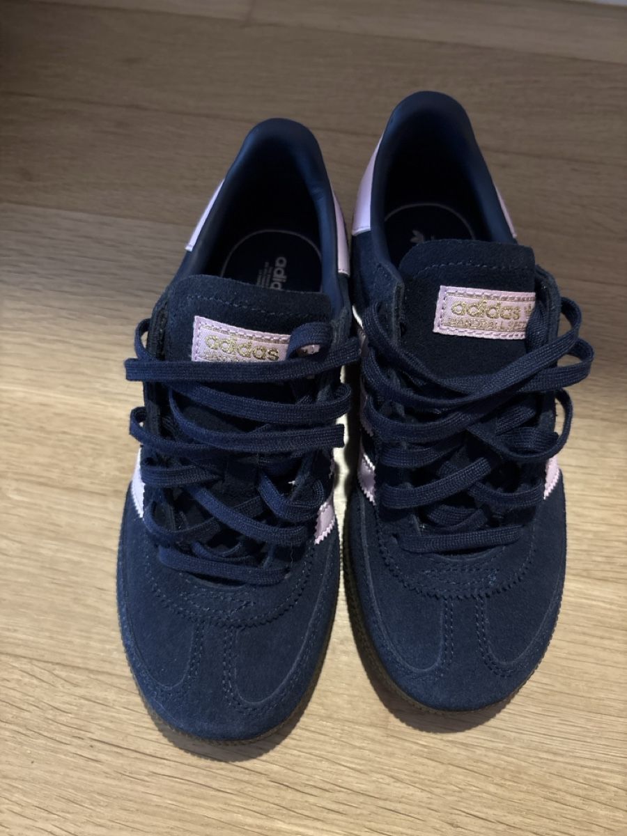 Schuhe für Mädchen: Adidas Spezial – Gebraucht aus Oberkulm von TD13 1