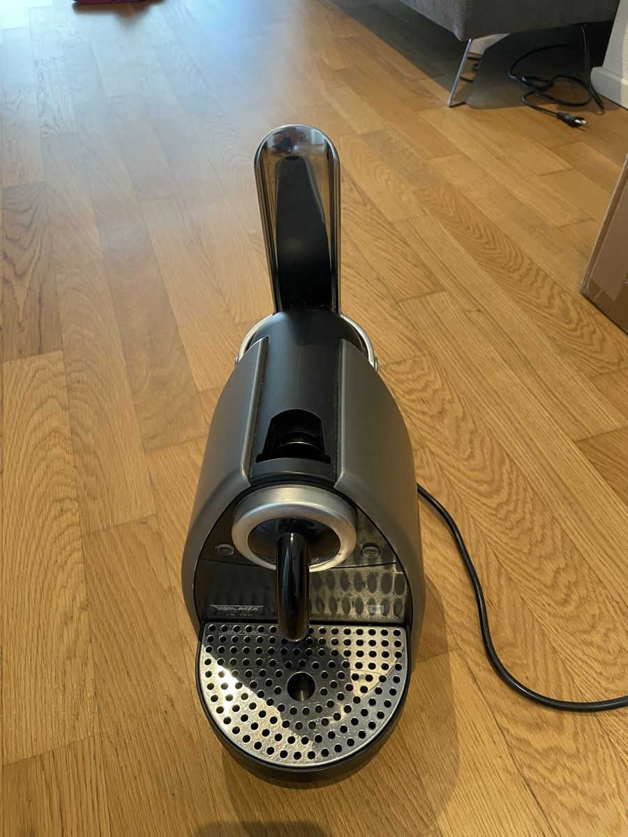 Turmix Macchine per caffè & Macchine per espresso: Nespresso Kaffeemaschine – Usato da Rickenbach Sulz venduto da alexiscali