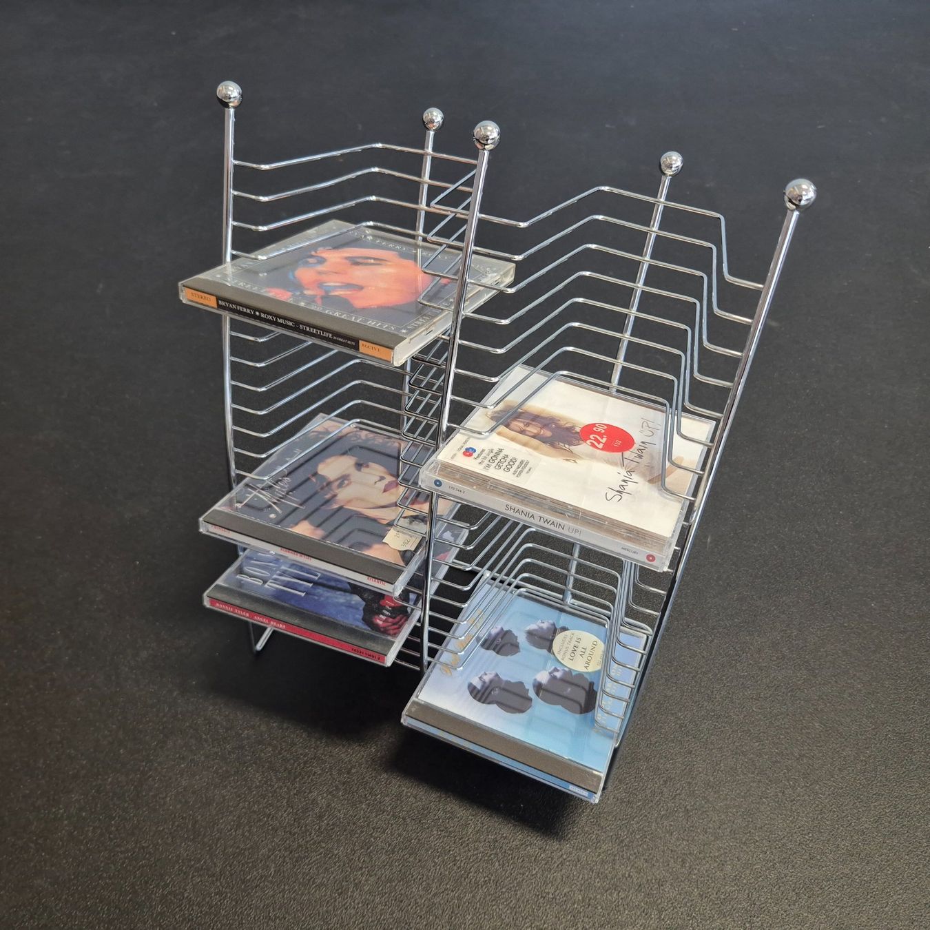 Scaffali: CD-Ständer CD-Regal Metall Chrom Tisch- Regal 40 CD – Usato da Nottwil venduto da Wondewa-Shop