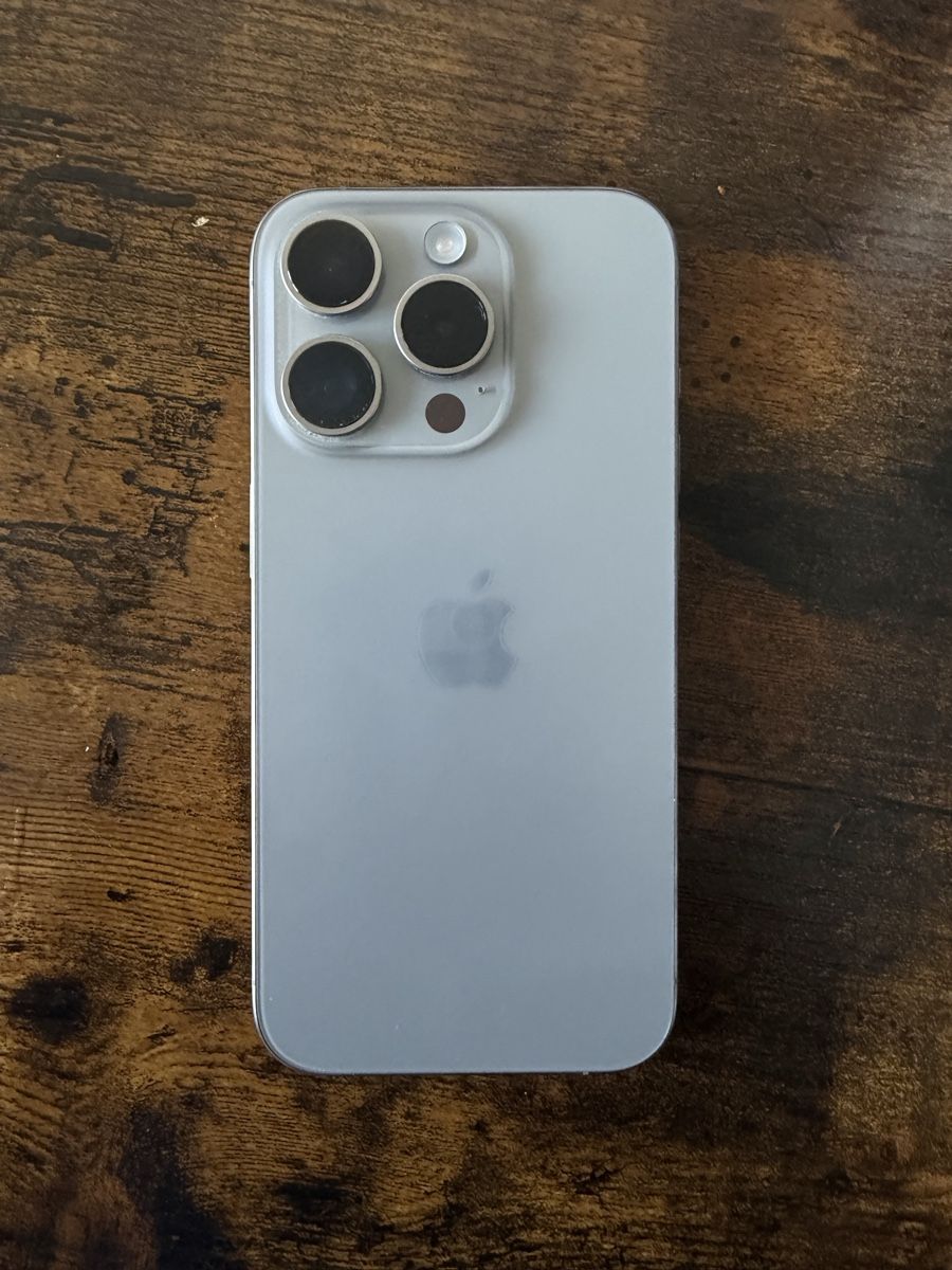 Apple Handys / Smartphones: IPhone 15 Pro – Gebraucht aus Luzern von marcowigger5 5