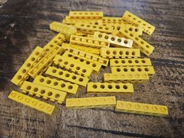 lego 3894 lot de 35 pièces Yellow Technic, Brick 1 x 6