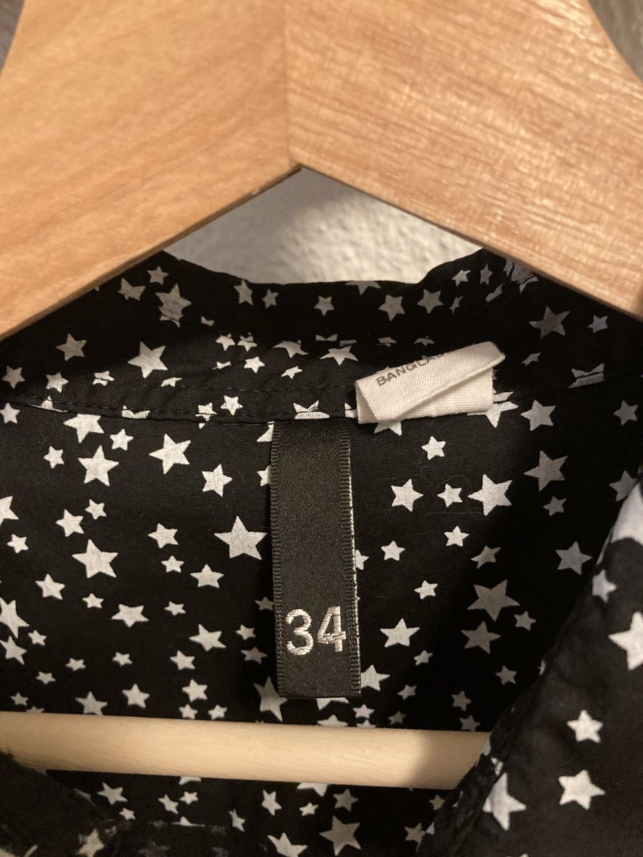 H&M Camicette: Schwarze Bluse mit Sternen – Usato da Urtenen-Schönbühl venduto da alessibas 3
