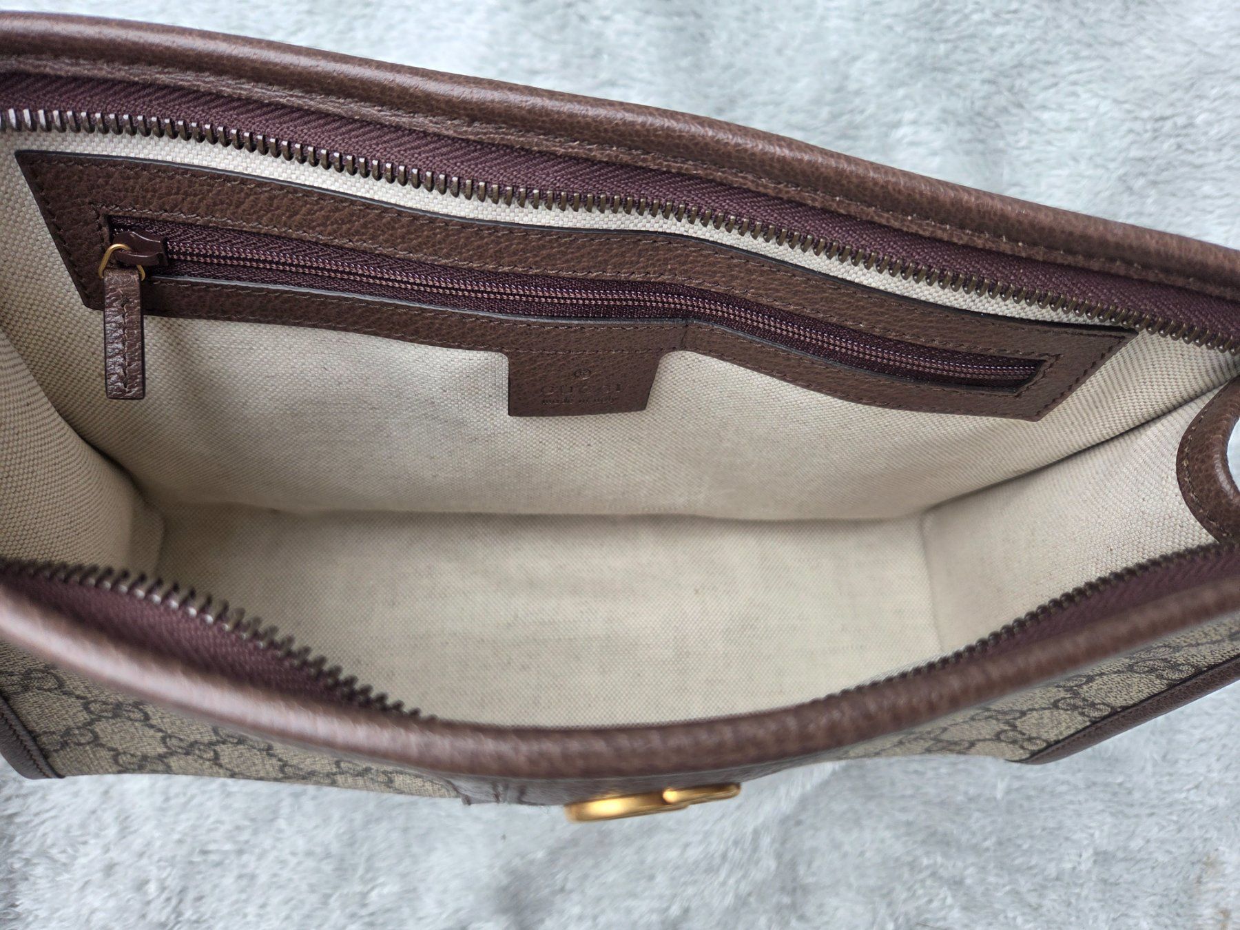 Gucci Custodie per cosmetici: Gucci Ophidia GG Toiletry Case – Nuovo (secondo la descrizione) da Uetendorf venduto da NicoleTedesco 2