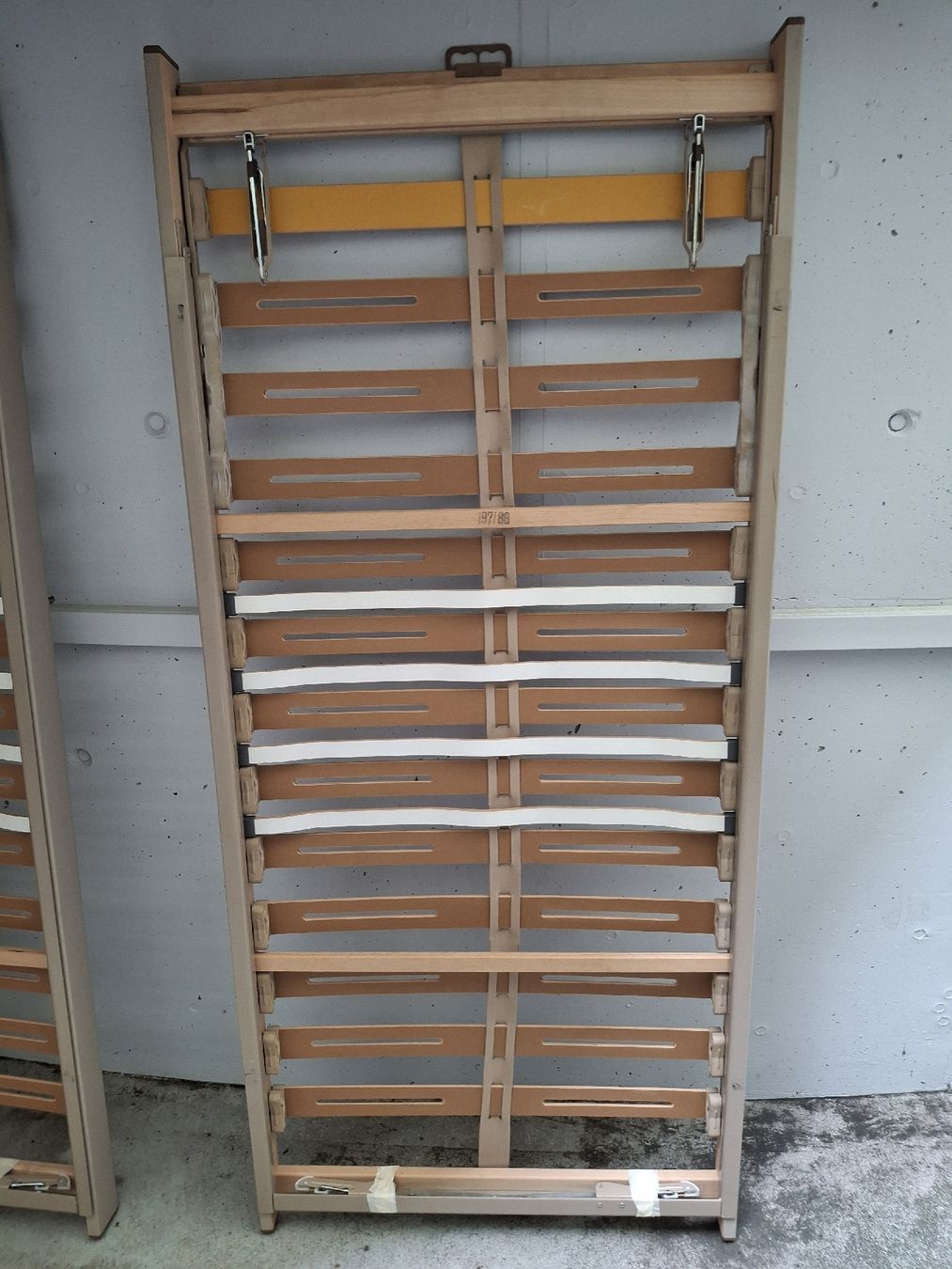Bico Lattenroste: Zwei bico-flex Lattenroste, 200x90 cm – Gebraucht aus Fislisbach von HurtiBrocki 9