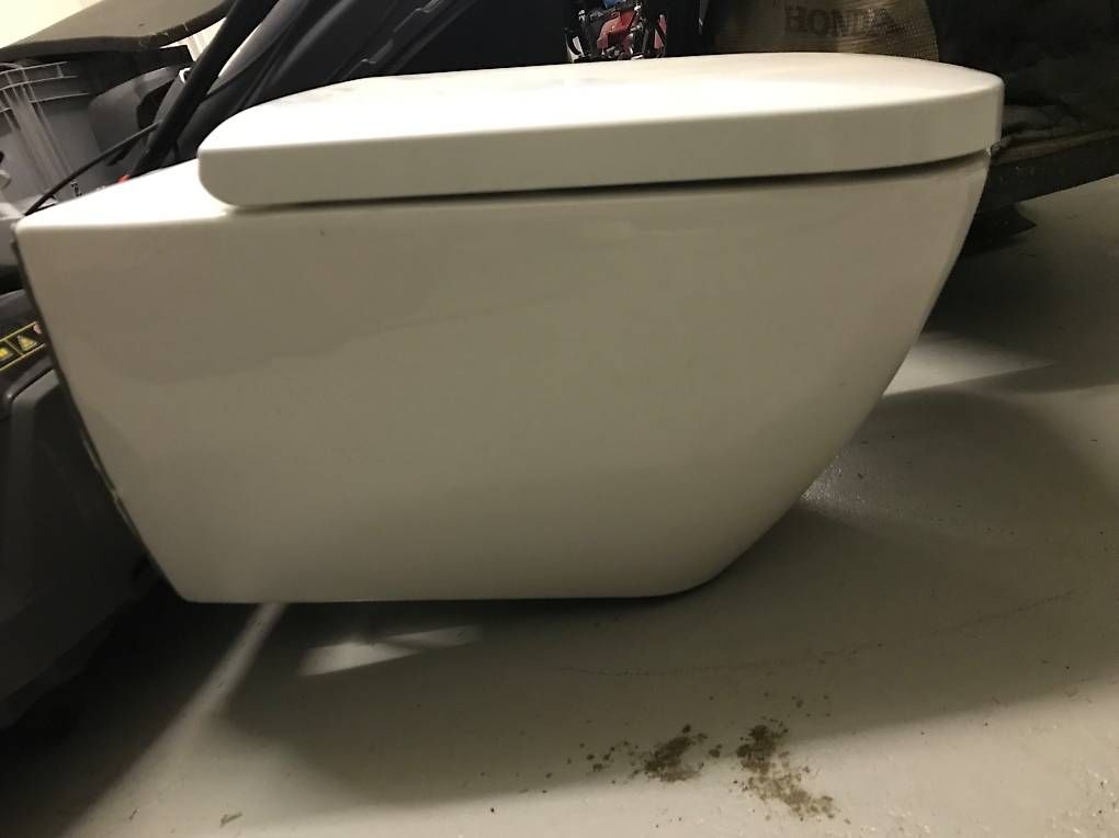 Duravit WC: Wc Schüssel Duravit neuwertig – Usato da Laupen ZH venduto da Thomi30 1