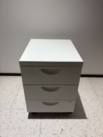 Rollcontainer weiss mit drei Schubladen abschliessbar