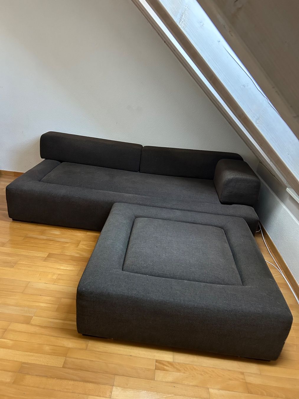 Divani: Ecksofa Braun mit Hocker guter Zustand – Usato da Männedorf venduto da din_9b25 2