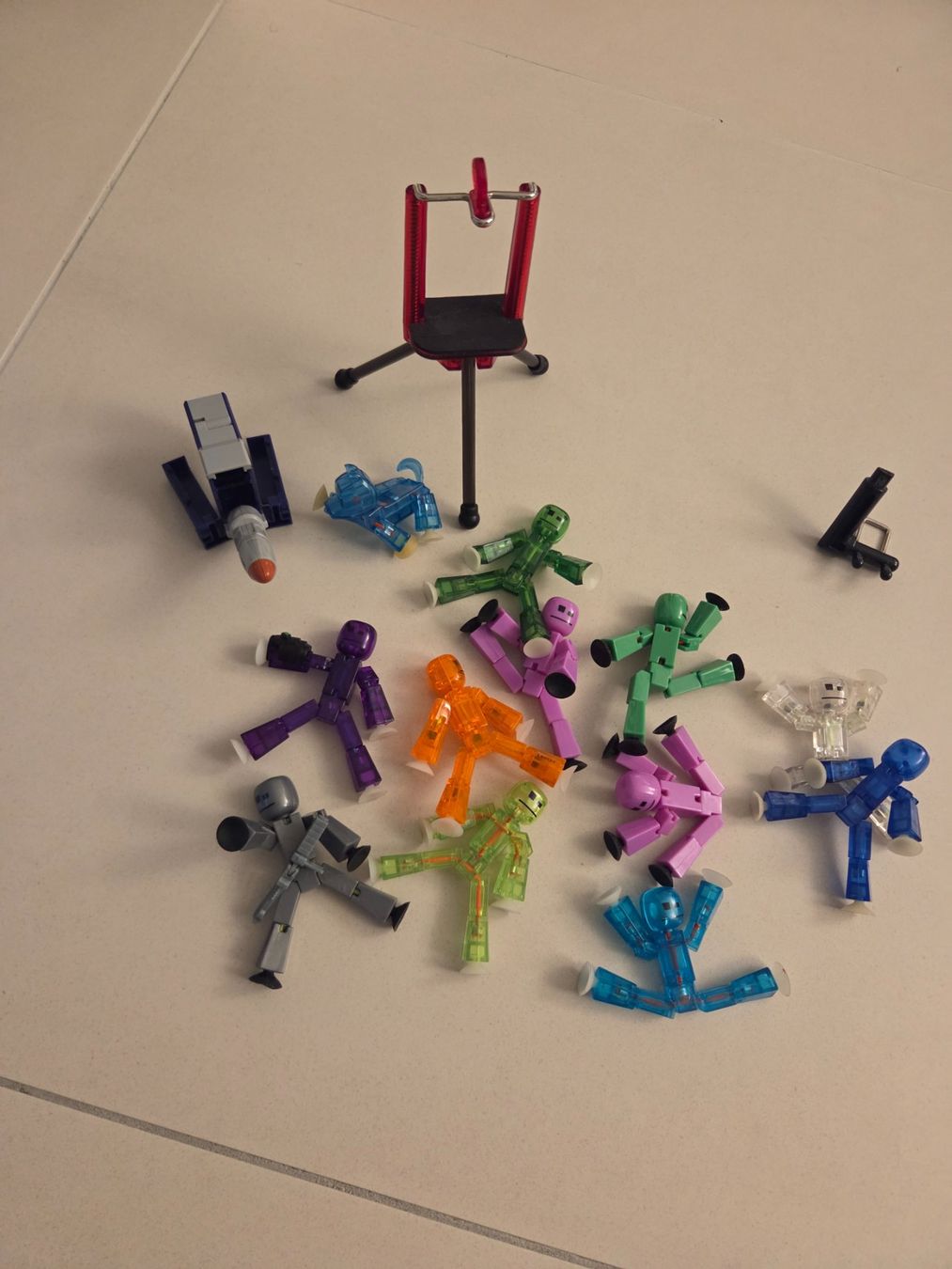Figurines: Stickbot von Manor gekauft – D'occasion à Kloten par Senolf 2