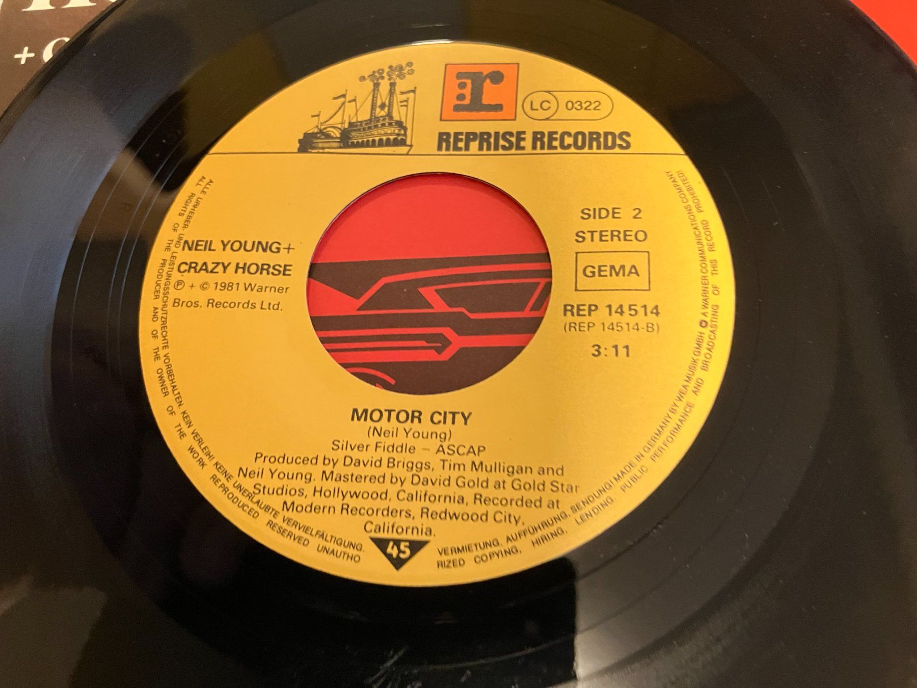 Dischi in vinile: Neil Young – Usato da Aarwangen venduto da Jukebox3 5