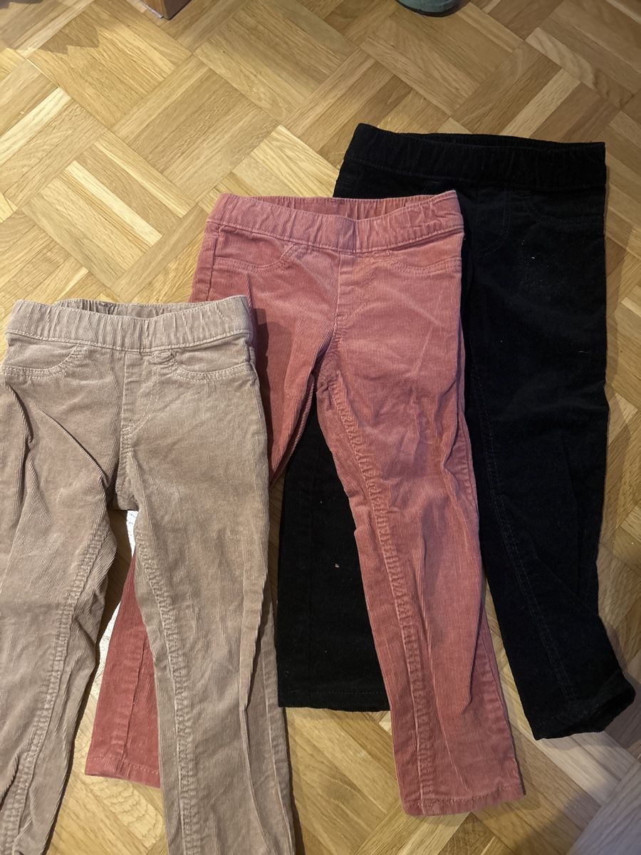 H&M Lotti & Set di vestiti: H&M Cordhosen Gr92 – Nuovo (secondo la descrizione) da Zürich venduto da cloud_303