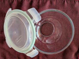 Glas-Schale mit Frischhaltedeckel, ideal für den Sommer!