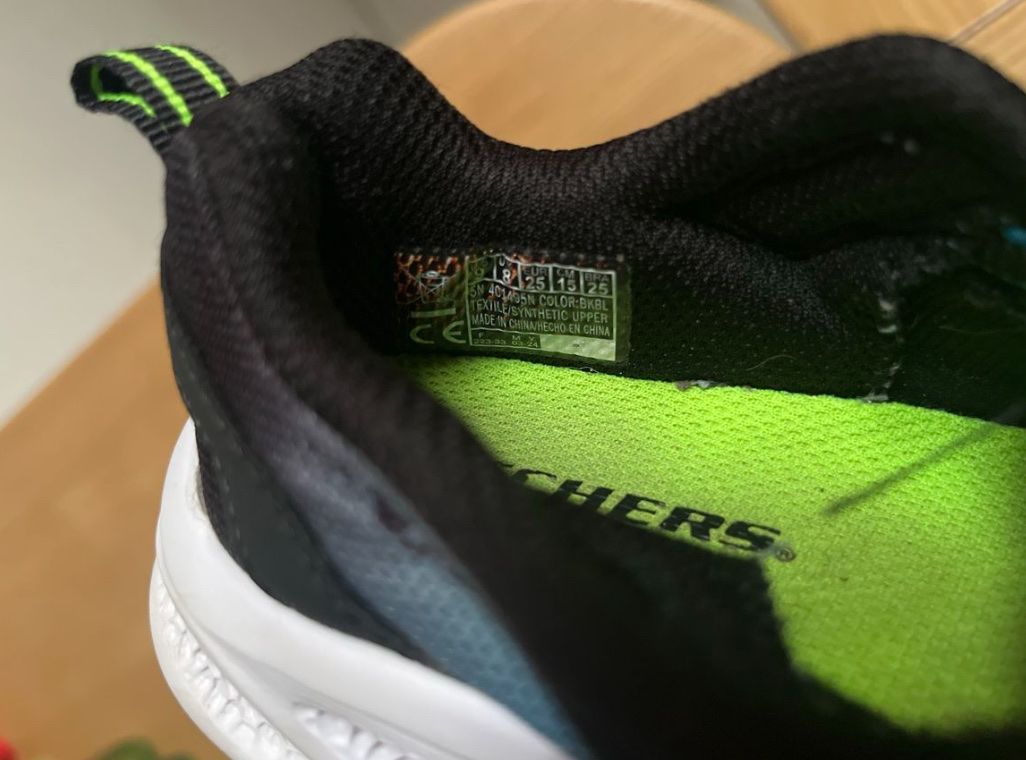 Skechers Schuhe für Jungen: Coole Skechers E-Lights Kinderschuhe, Grösse 25 – Gebraucht aus Kaisten von saleforfun 3