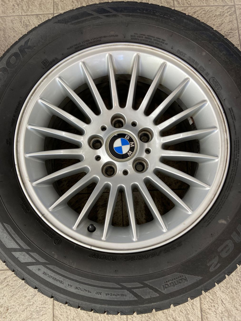 BMW Pneumatici & Ruote complete: BMW Sommerradsatz 7er E38 – Usato da Appenzell venduto da Sefaag 5