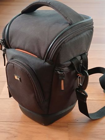 Camera Bag Case Logic SLR Suspension System black used