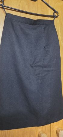 Jupe schwarz Gr36 4 Stk