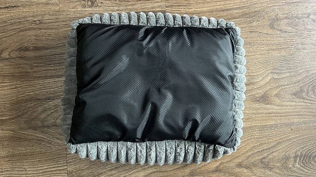 Cucce & Letti: Hundekorb / Hundebett 55x60 – Usato da Aarau Rohr venduto da jen_lw9f 1
