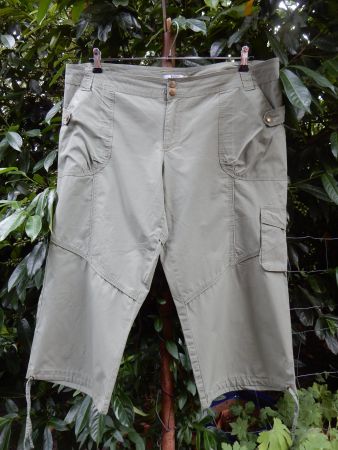 Bermudas    Cargo/OLIVE 100 % Baumwolle     *  bpc  *    48