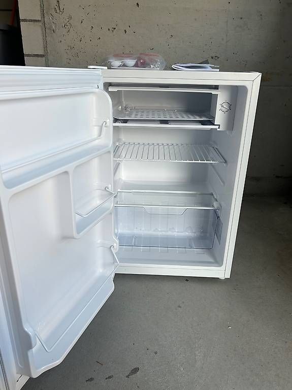 Kühlschrank: Kühlschrank Novamatic KS075 – Gebraucht aus Speicher von Mugge3 1