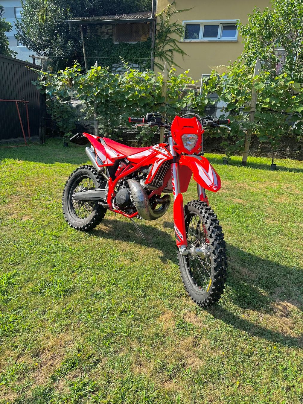 Beta Enduro: Beta 300 2T – D'occasion à Gorduno par lia_mb7n 1