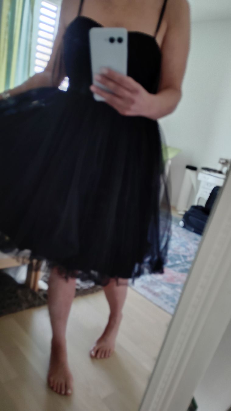 Vestiti & Gonne: Denny Roses schwarzes Kleid – Nuovo (secondo la descrizione) da Spreitenbach venduto da ludwigmaira 1