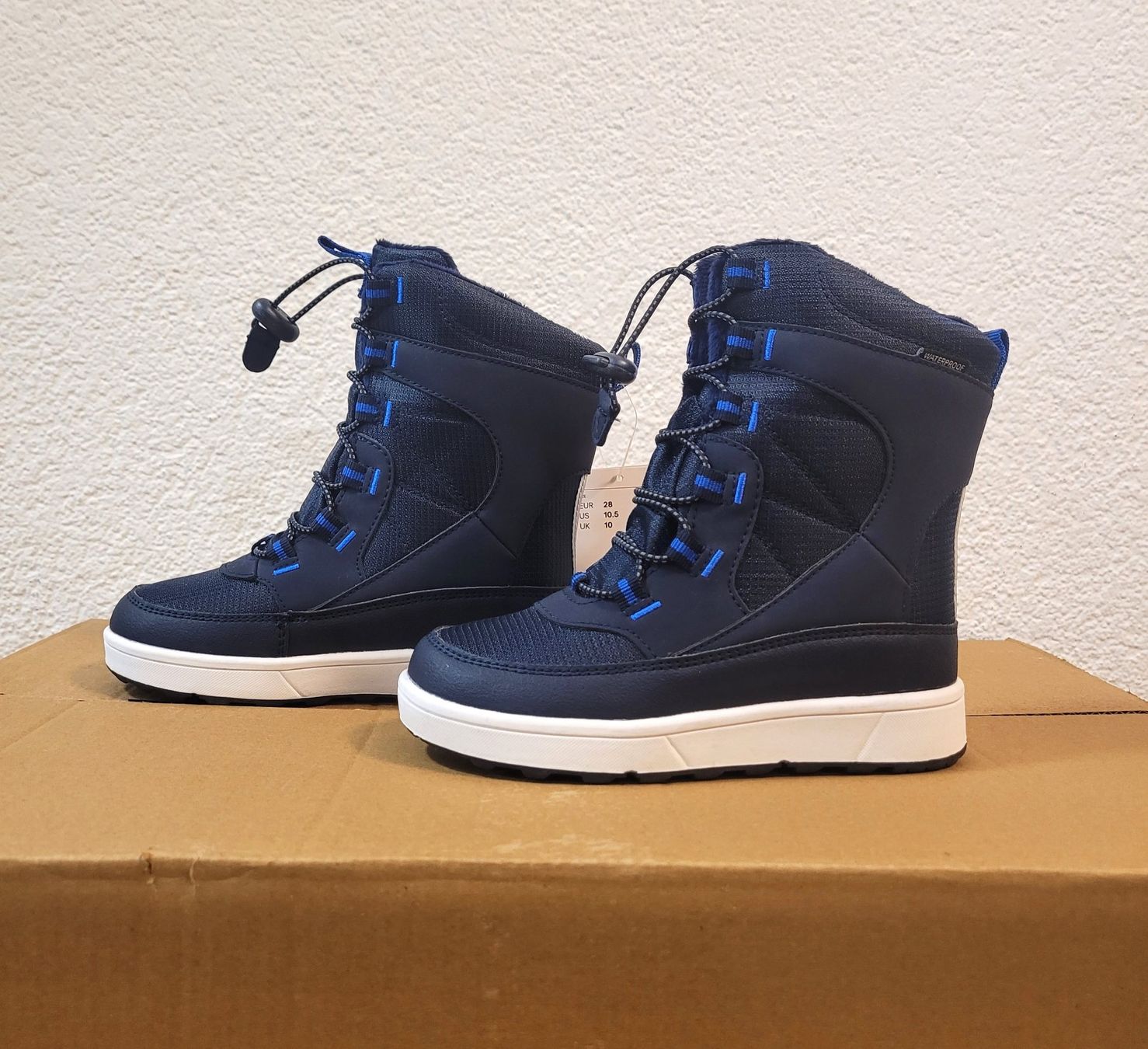 H&M Scarpe per ragazzi: Neue Winterstiefel H&M Grösse 27/28 – Nuovo e nell'imballaggio originale da Untersiggenthal venduto da Eulea