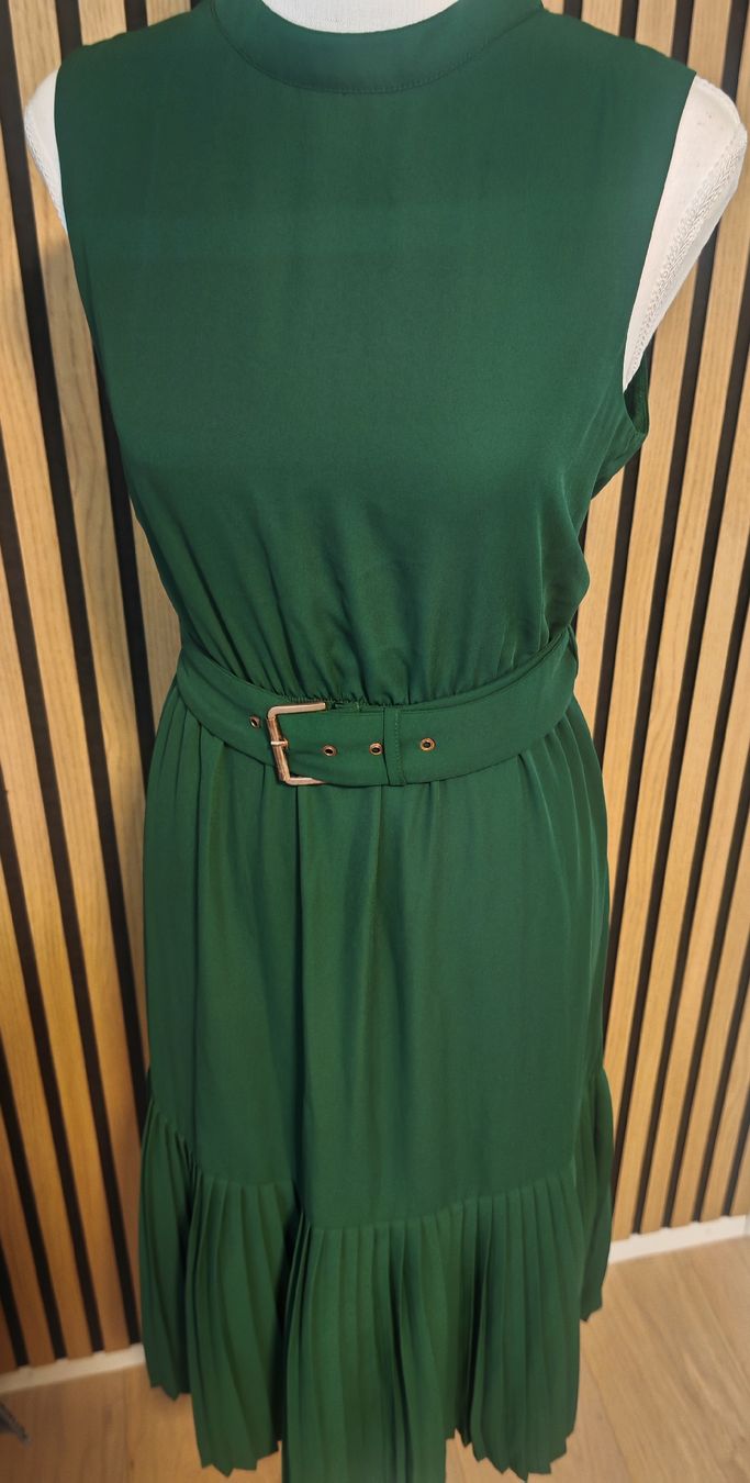 Mint & Berry Vestiti: Kleid mint & berry dunkelgrün Grösse 38 – Usato da Heiden venduto da Hepburn2