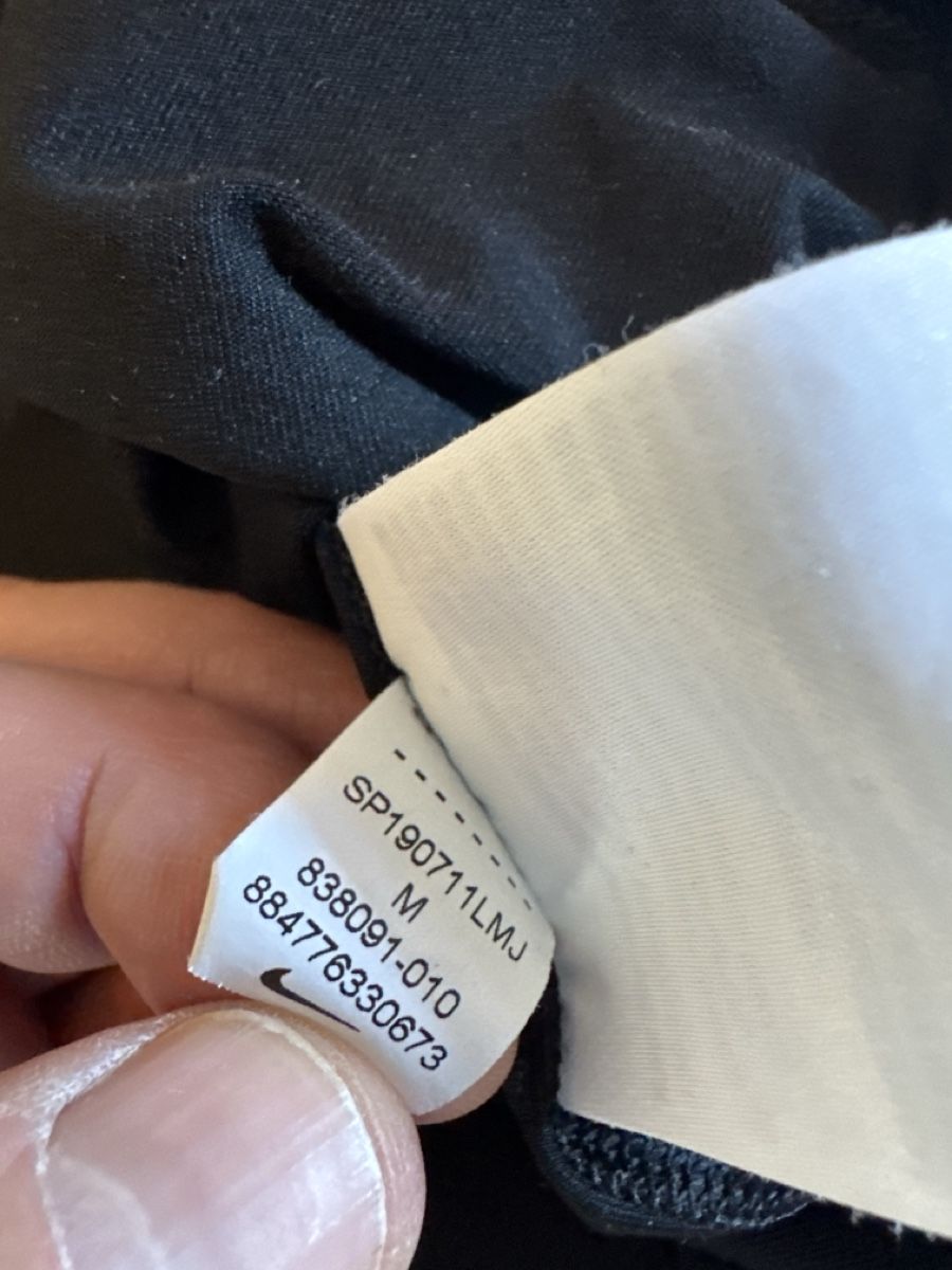 Nike T-Shirts: Nike pro – Gebraucht aus Menzingen von Dali2504 3