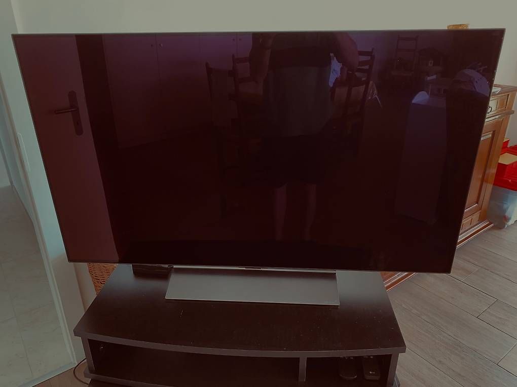 Televisori: Téléviseur Intelligent LG OLED42C57LA 48 "  – Usato da Monts-de-Corsier venduto da jl.schubiger