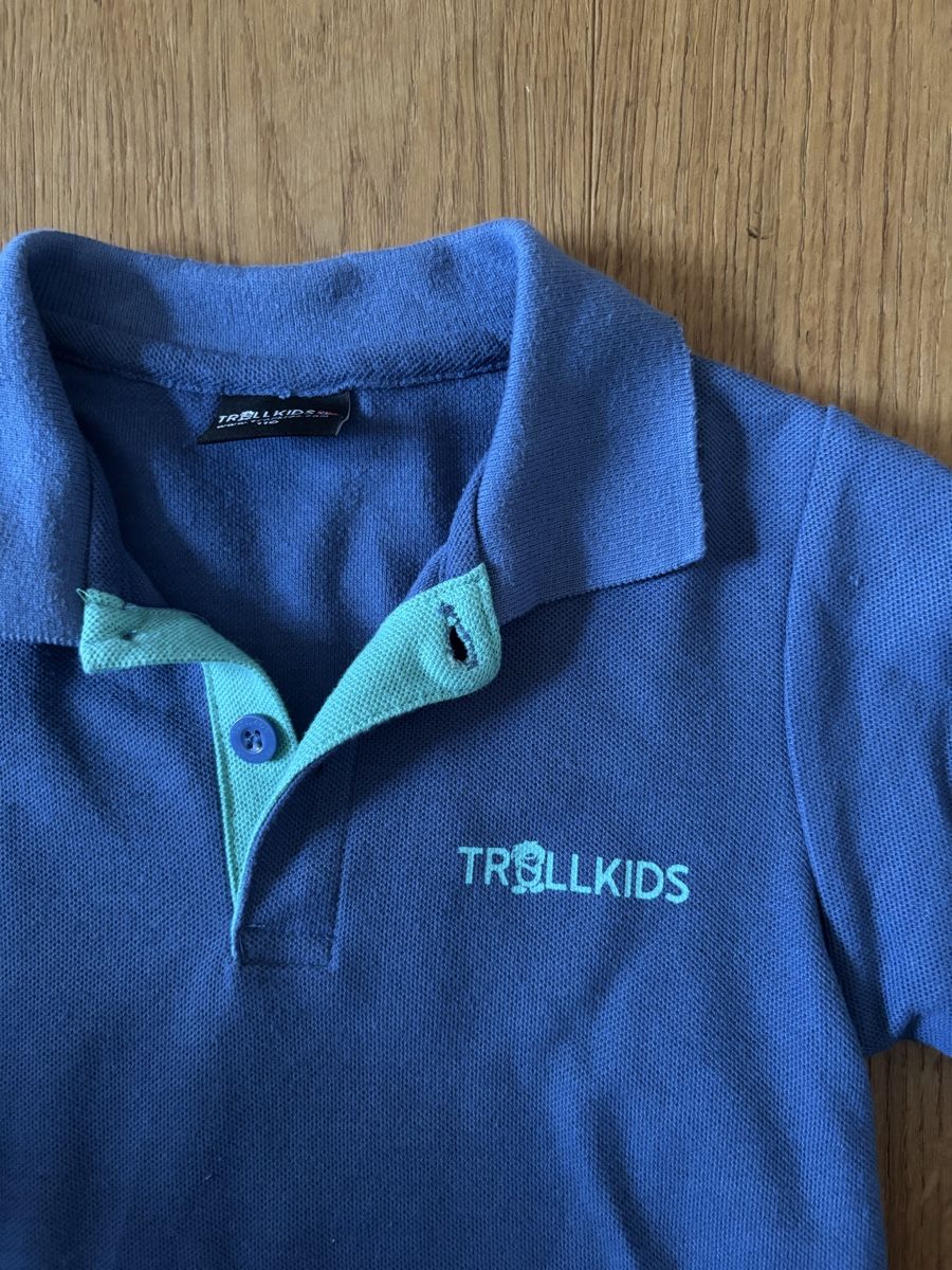 Camicie, T-shirt & Polo: Polo Shirt TROLLKIDS blau – Usato da Würenlos venduto da Ashley24 1