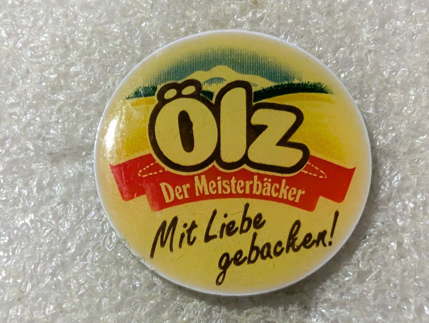 Plaketten & Abzeichen: Ansteckpin 145: Ölz – Gebraucht aus Oppligen von Pin-Fall-Shop