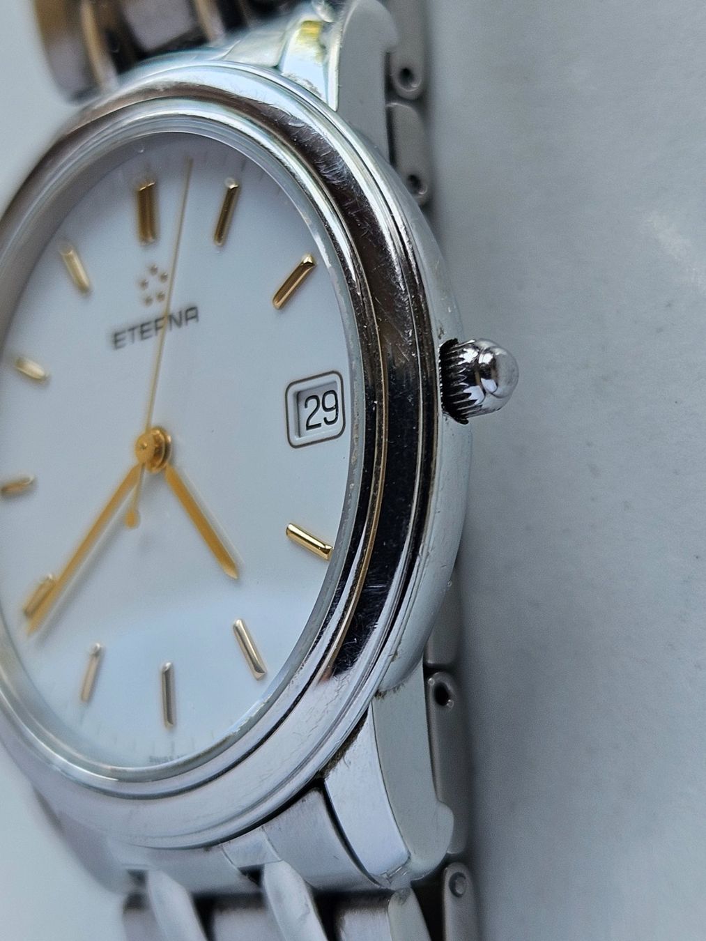 Eterna Orologi: 401 Eterna Quartz Date – Usato da Berikon venduto da mmm21 2