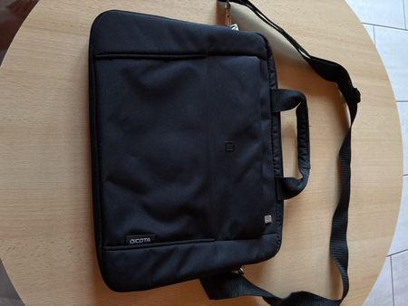 Dicota Laptop Tasche Umhängetasche - Top Zustand!