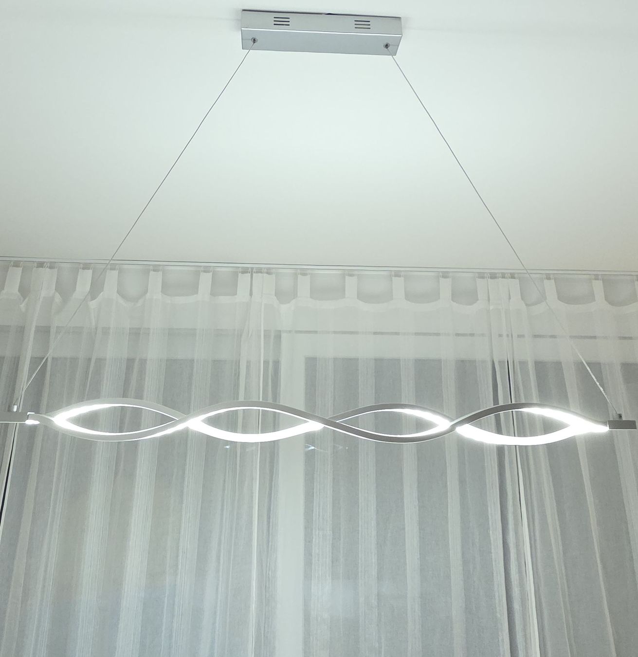 Lampade: Moderne LED Hängeleuchte Aluminium neuwertig – Usato da Täuffelen venduto da pat_2xyy