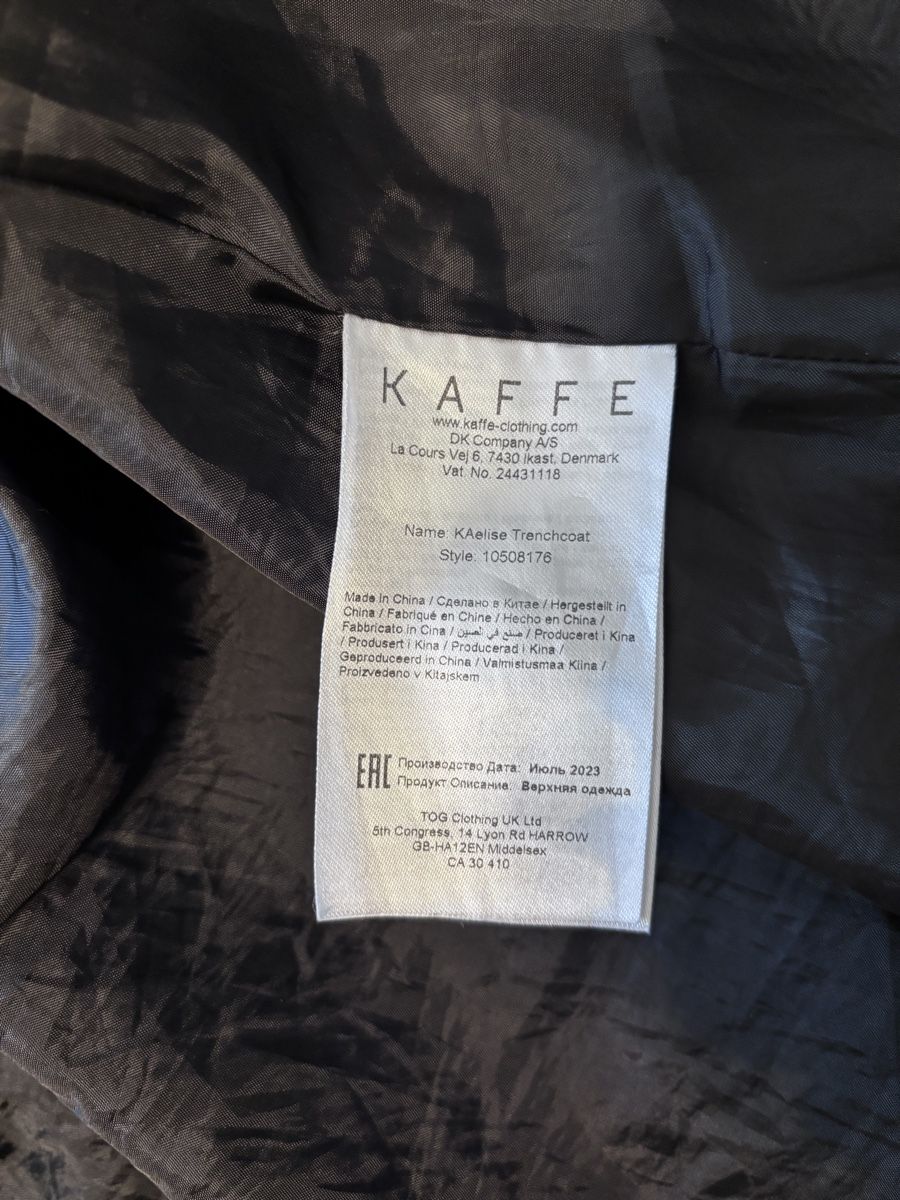 Cappotti: Trenchcoat Marine Blau  – Usato da Zürich venduto da mary_5ln5 5