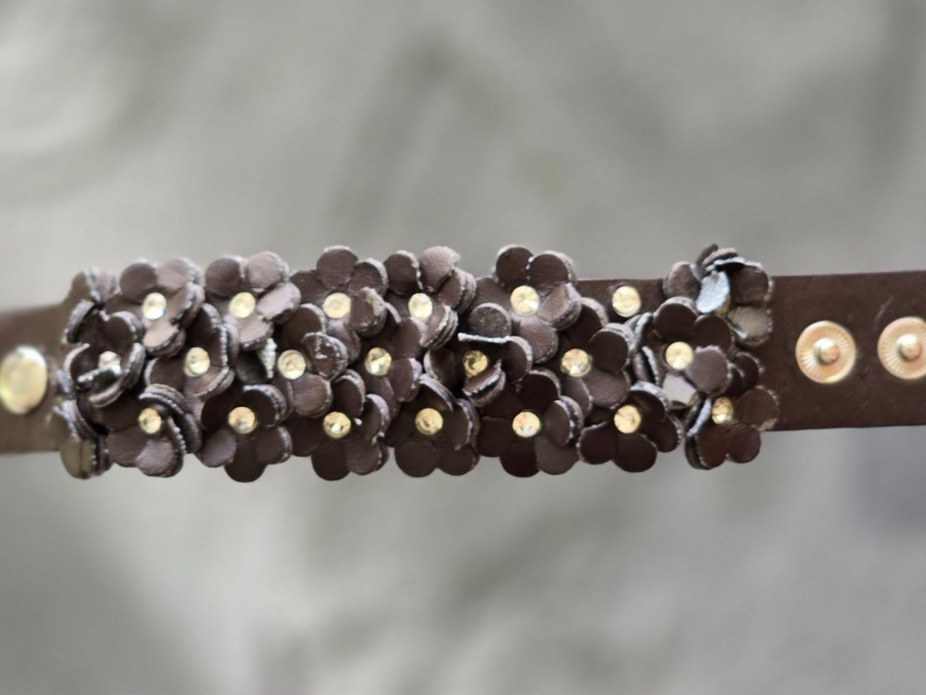 Armbänder & -reifen: Schmuck-Armband Kunstleder Blumenmuster – Gebraucht aus Meggen von everydaysale 2
