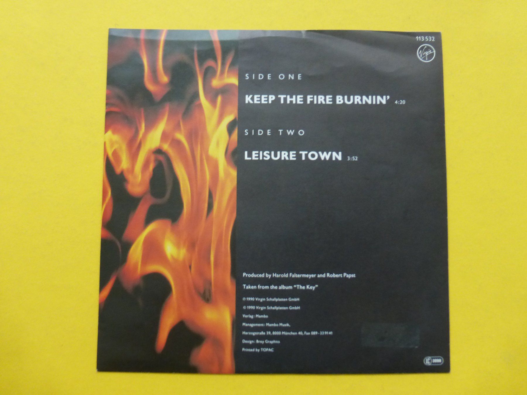 Schallplatten: Dominoe – Keep The Fire Burnin' – Gebraucht aus Zürich von Swiss57 1