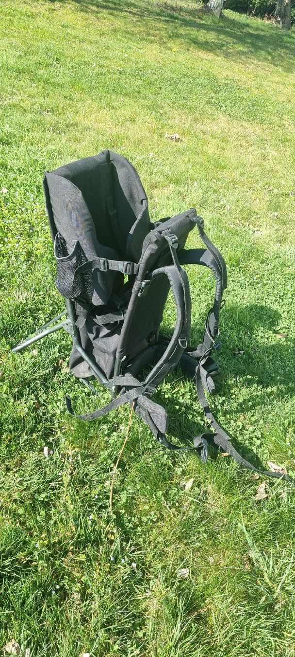Marsupi portabebè: Porte-bébé pour randonnée – Usato da Neyruz FR venduto da Cuculixx 3