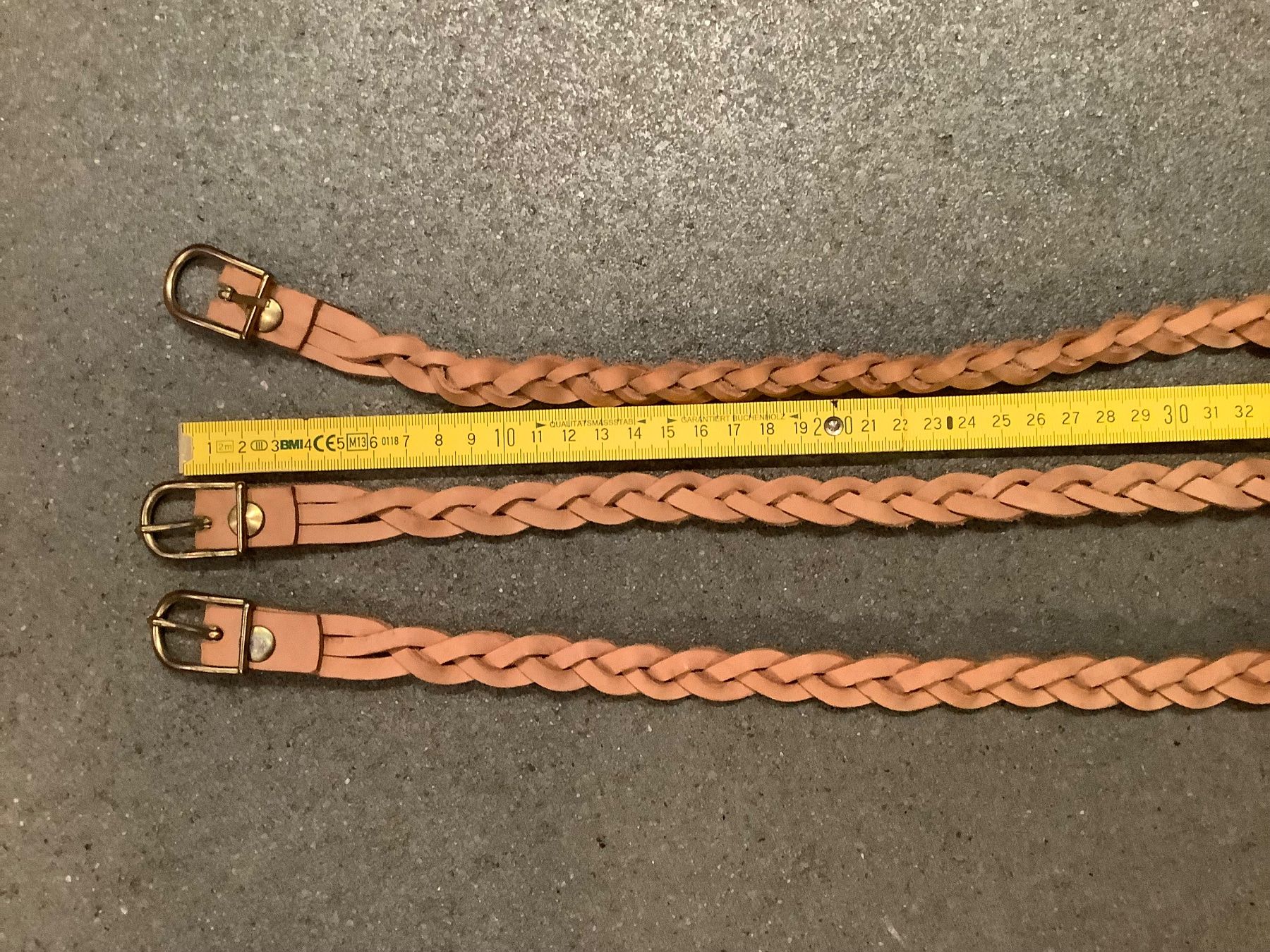 Gürtel: Lot de 3 ceintures en cuir tressé – Gebraucht aus Massongex von Nitramas 1