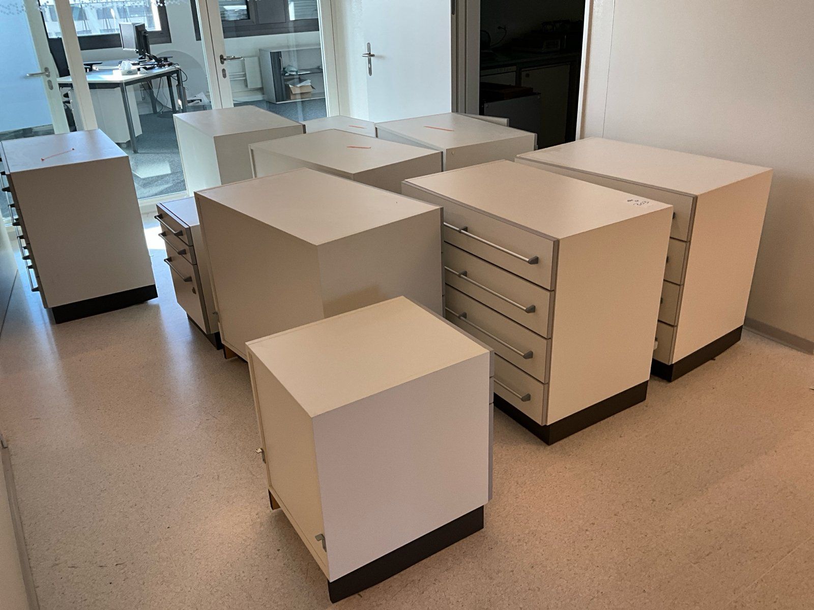 Armoires: 10 Korpusse – D'occasion à Zürich par PIPM_Switzerland 1