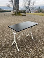 Tisch mit Granitplatte, NP Fr. 700.-