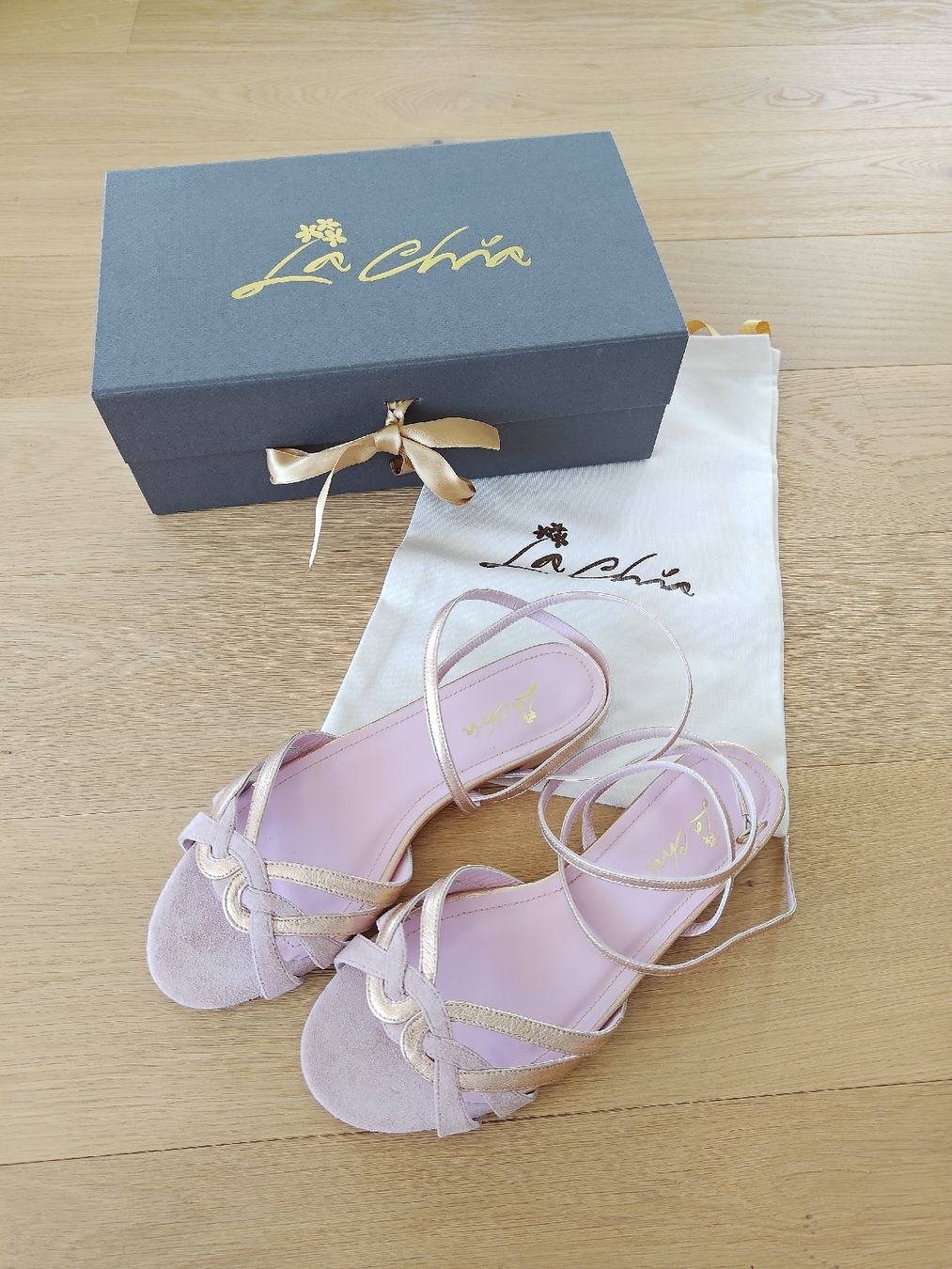 Scarpe da donna: Neue Brautschuhe Sandalen Gr. 39 – Nuovo e nell'imballaggio originale da Rain venduto da dalamaus